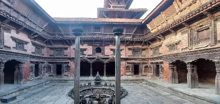 MonumentpPhotography tour of Kathmandu