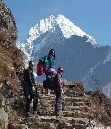 Short Everest trek with the background of Thamsherku