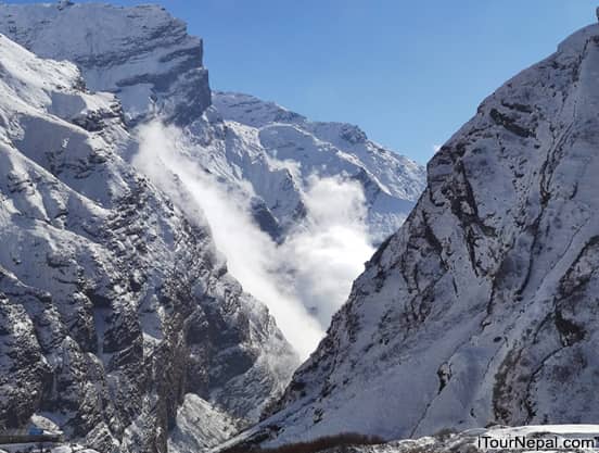 Avalanche at ABC trek.