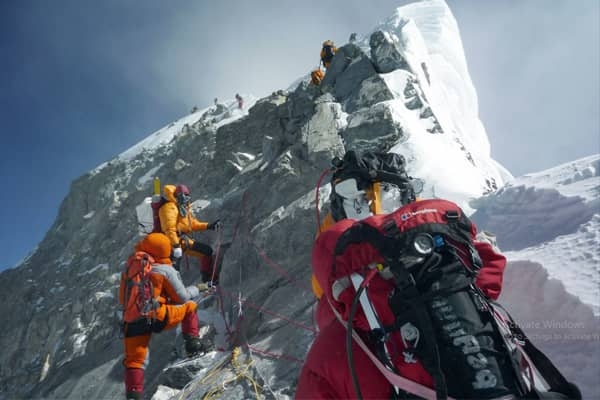 Everest expedition news